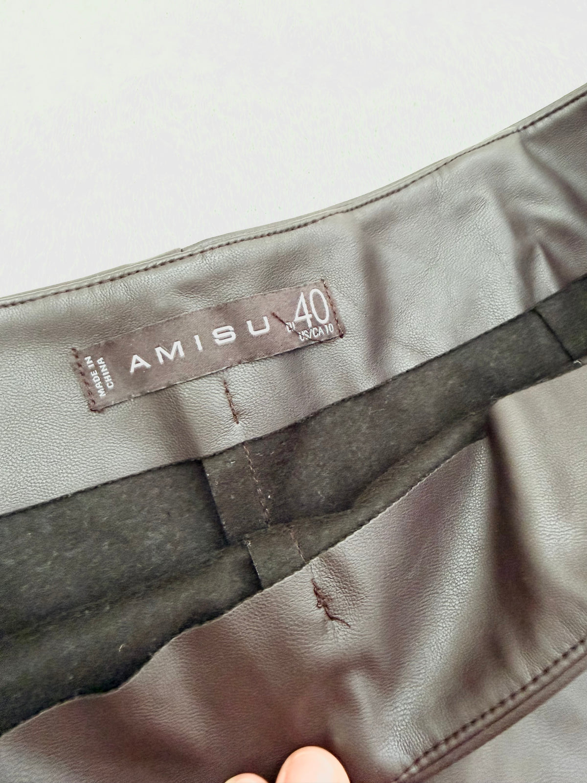 Högmidjade Shorts i Skinnimitation