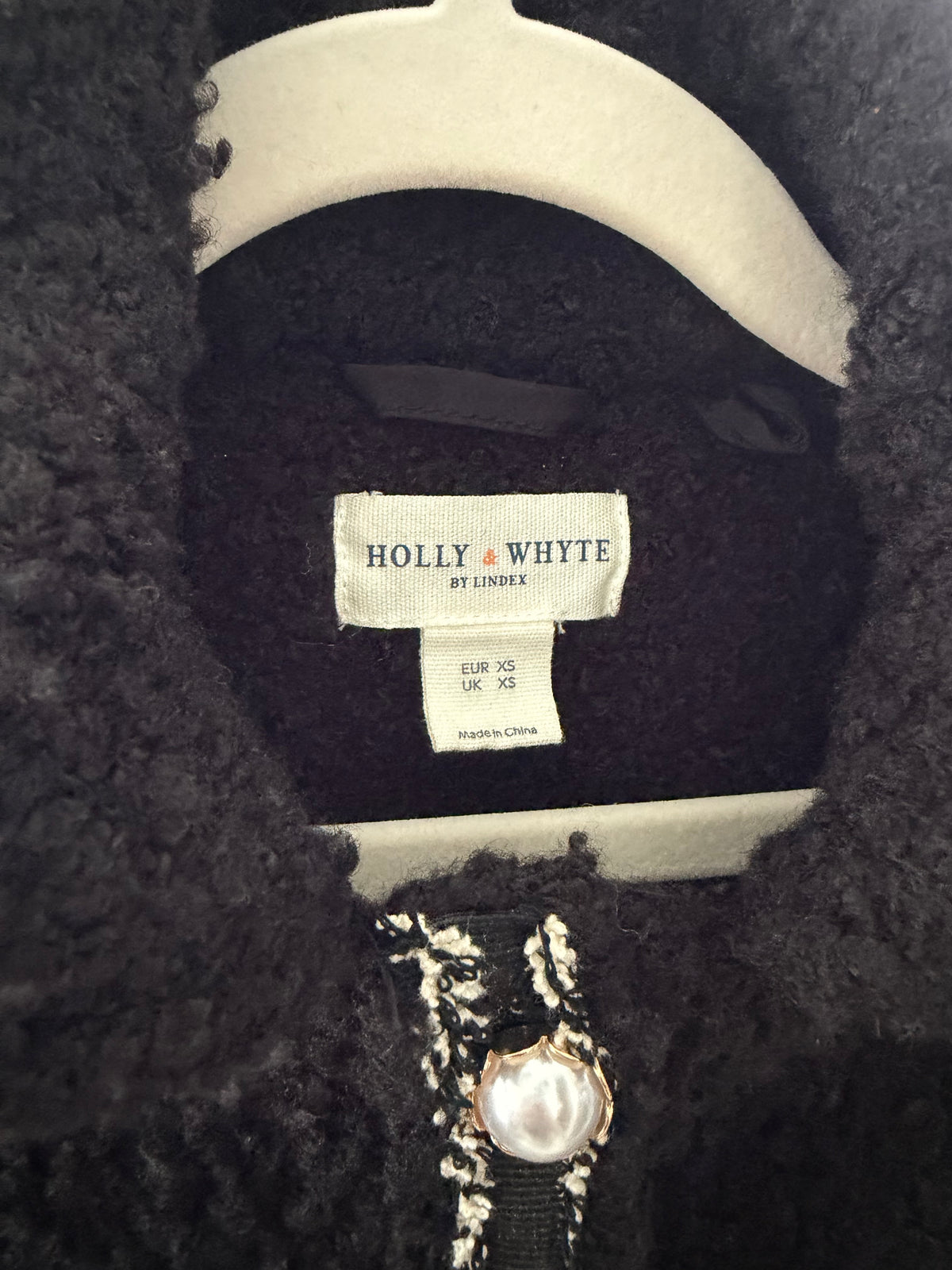 Holly & Whyte by Lindex Boucléjacka m. Pärlknappar