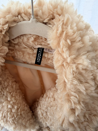 Fuskpäls jacka i beige