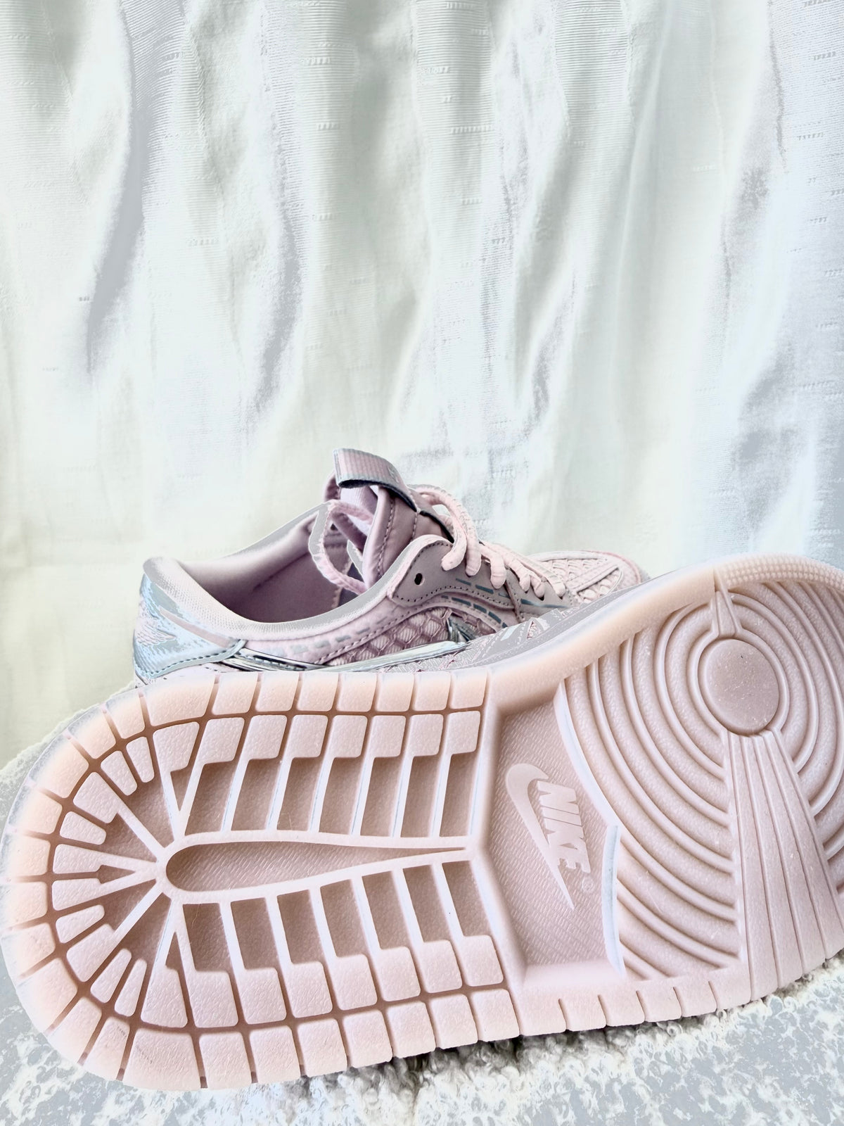 Air Jordan 1 MM Low Pink