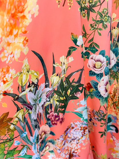Färgstark blommig kimono