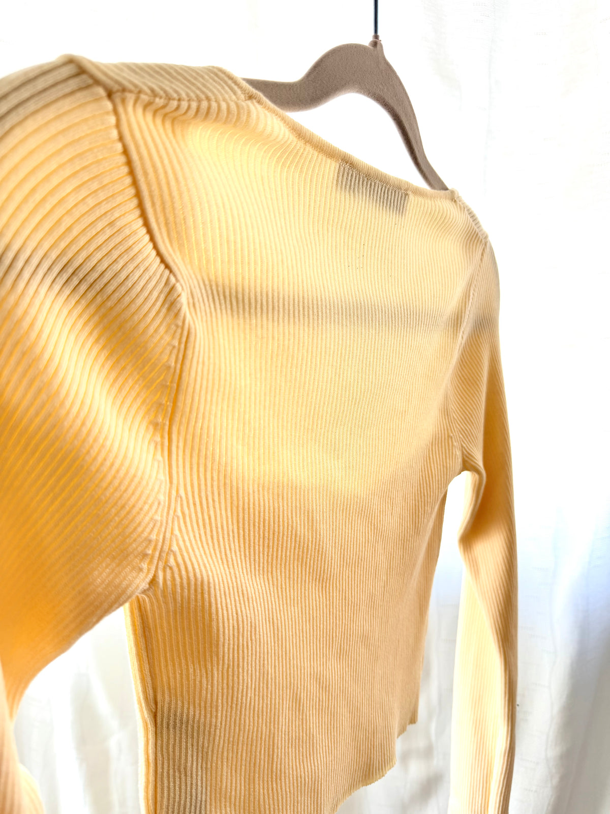 Ljusgul Ribbstickad Crop Topp