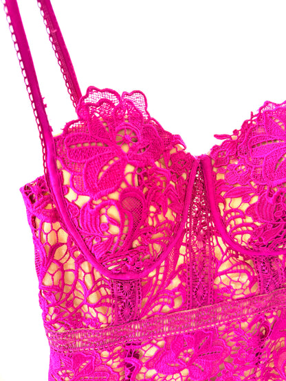 Cerise/Fuchsia Spetsklänning