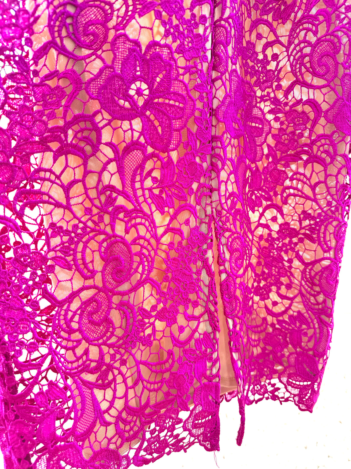 Cerise/Fuchsia Spetsklänning