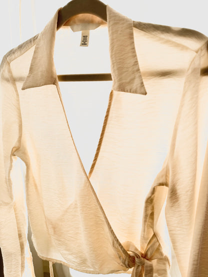 Omlottblus i Offwhite/Ljusbeige