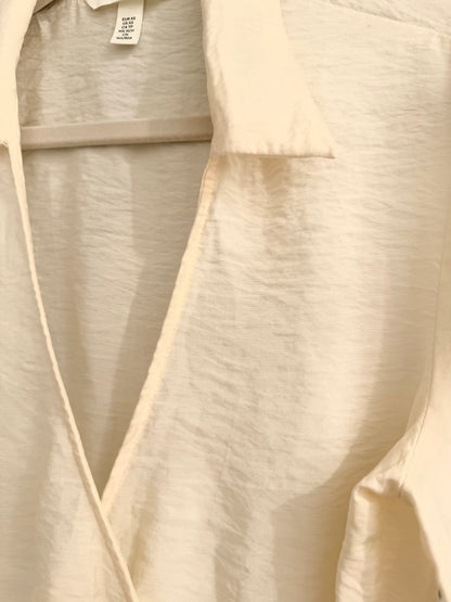 Omlottblus i Offwhite/Ljusbeige