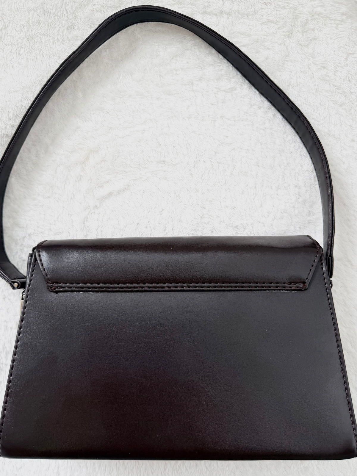 ESPRIT Vintage Axelremsväska