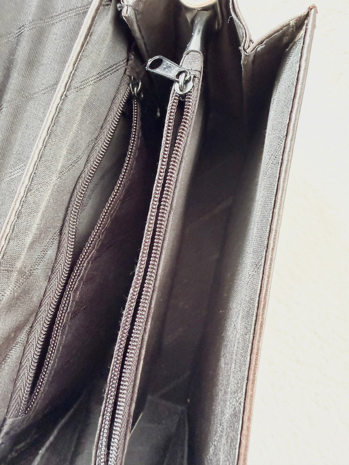 ESPRIT Vintage Axelremsväska
