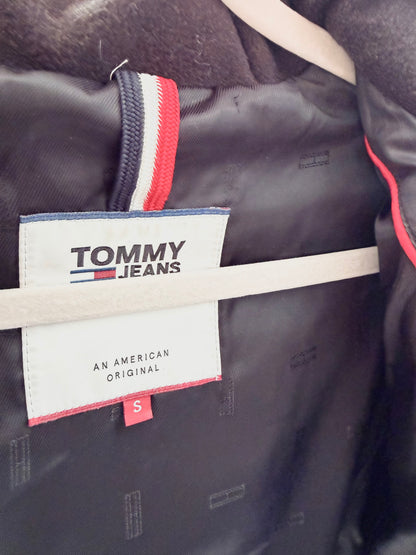 Tommy Jeans Vinterjacka / Dunjacka med Pälshuva