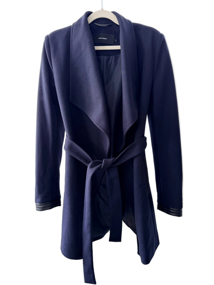 Vero Moda Marinblå Kappa med Draperad Krage