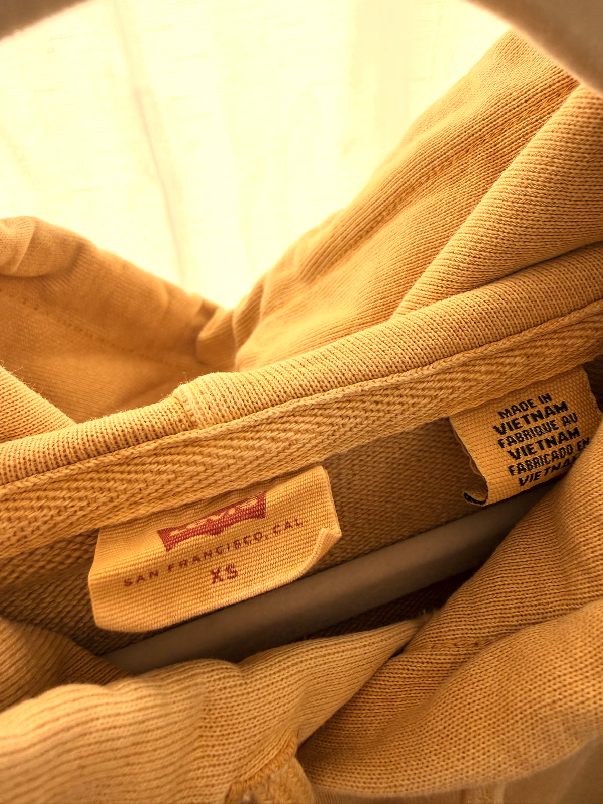 Levi's Oversized Hoodie – Senapsgul