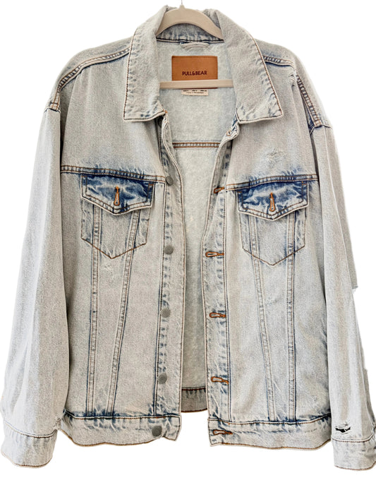 Pull & Bear Oversize Jeansjacka med Slitningar