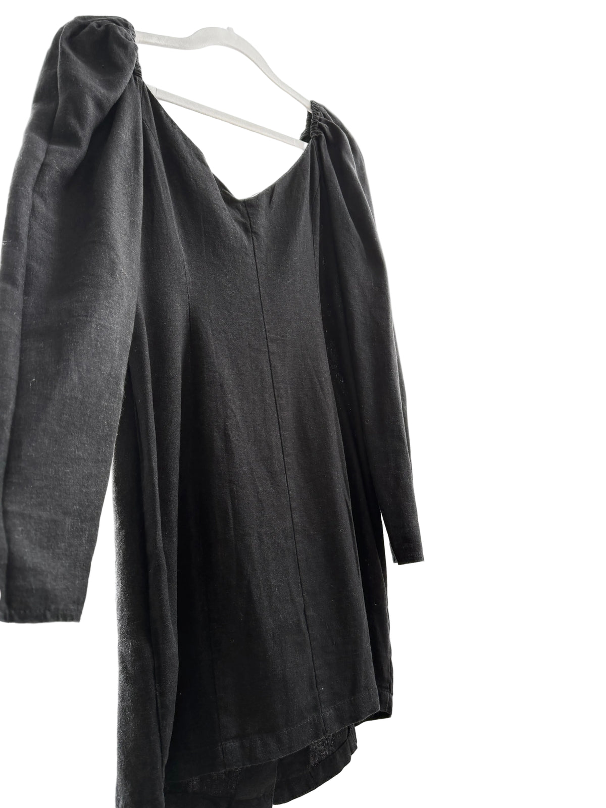 ASOS DESIGN Linneklänning m. Puffärm & Knappar