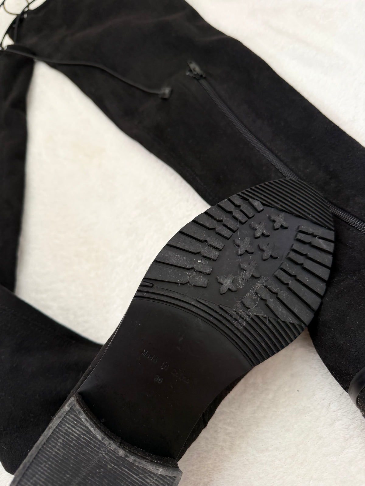NA-KD Over-Knee Stövlar i Mockaeffekt m. Dragsko