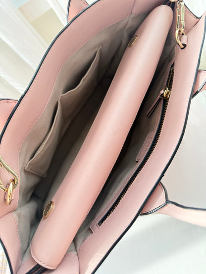 Karl Lagerfeld Pastellrosa Saffiano Tote